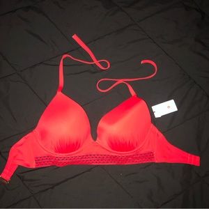 38Dd new with tags Bikini Top red